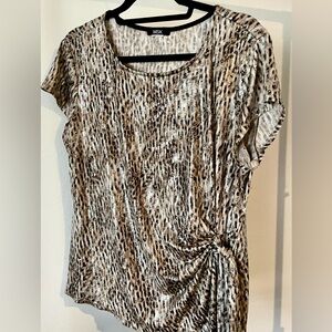Beautiful Lightweight Stretch Blouse, Animal Print With A Bit of Sparkle, Sz L